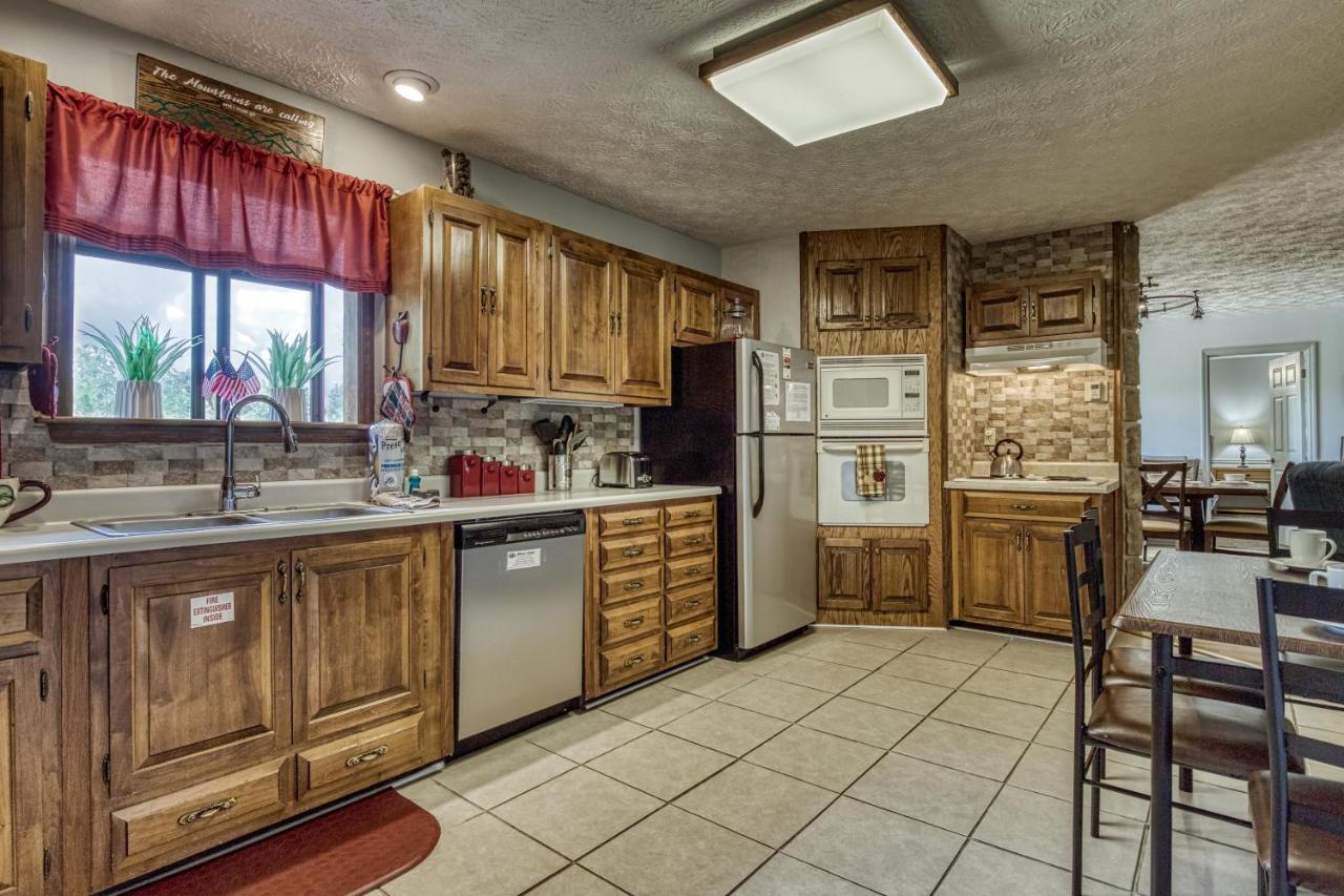 Apple Valley Hideaway, 1089 Of Free Attraction Tickets For Each Paid Day, Dollywood And More! Pigeon Forge Esterno foto